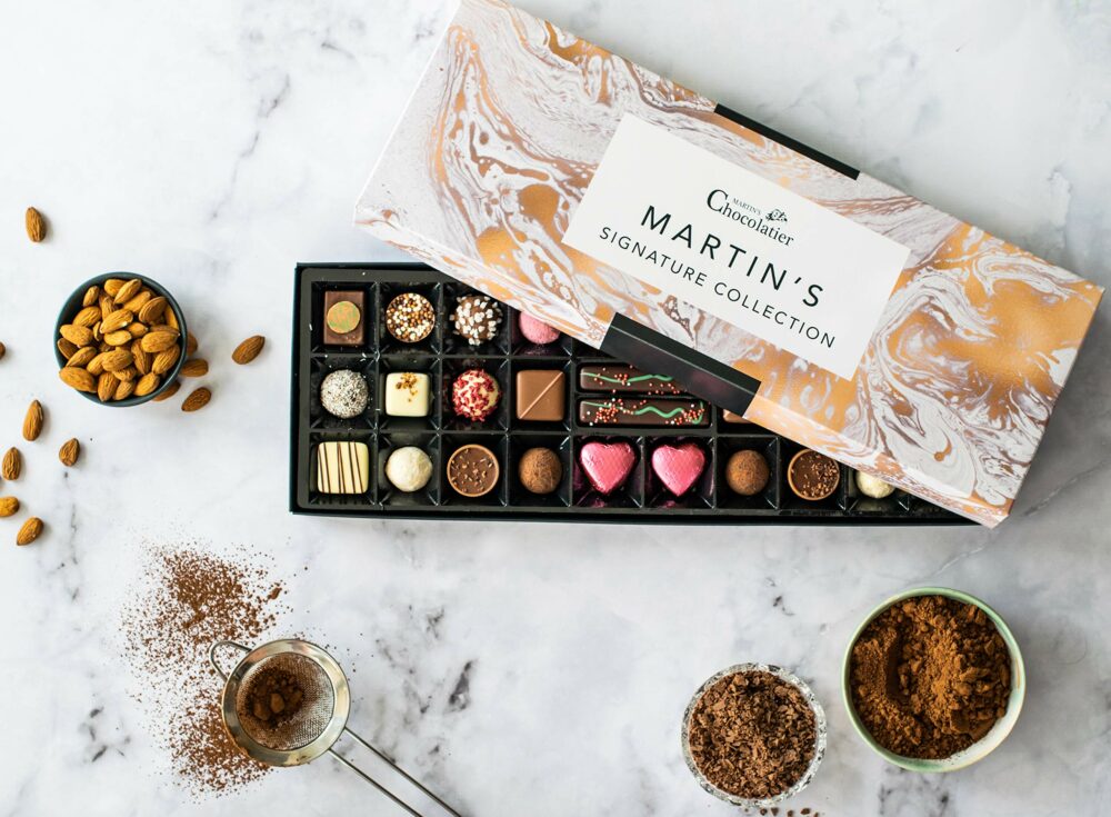 【Flash Sale】Martin’s Chocolatier Signature Collection | Luxury Handmade Chocolate Box | 30 Belgian Chocolates, 15 Assorted Flavours | Ideal Present for Special Occasions (Artisan) - Image 3